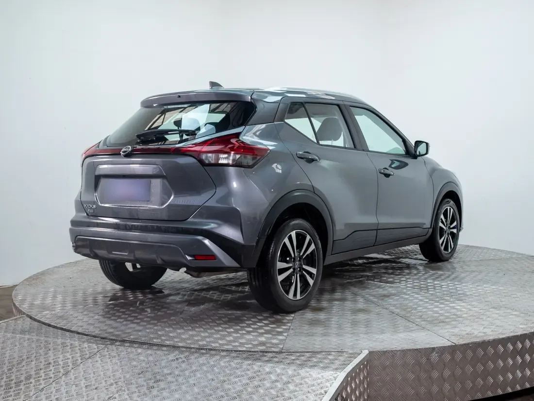 Nissan Kicks 1.6 Play Advance At año 2025