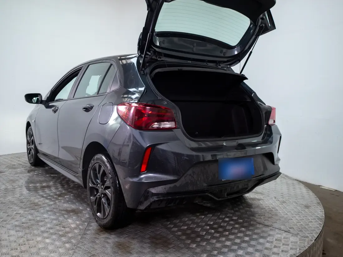 Chevrolet Onix 1.0 Hb Rs Mt año 2024
