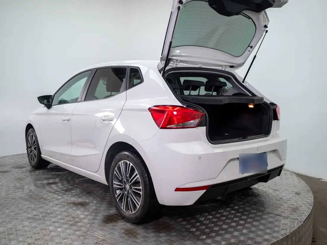 Seat Ibiza 1.0 Tsi Style At año 2022