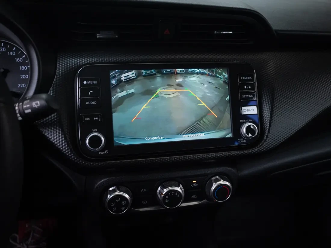 Nissan Kicks 1.6 Play Advance At año 2025