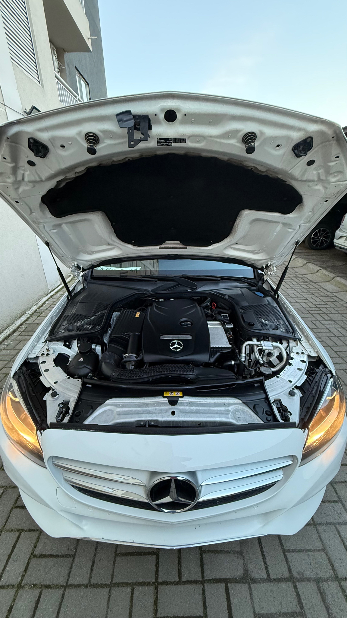 MERCEDES BENZ C180  año 2018