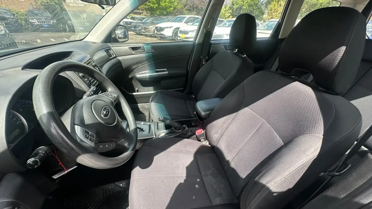 Subaru Forester 2.0 Aut año 2012