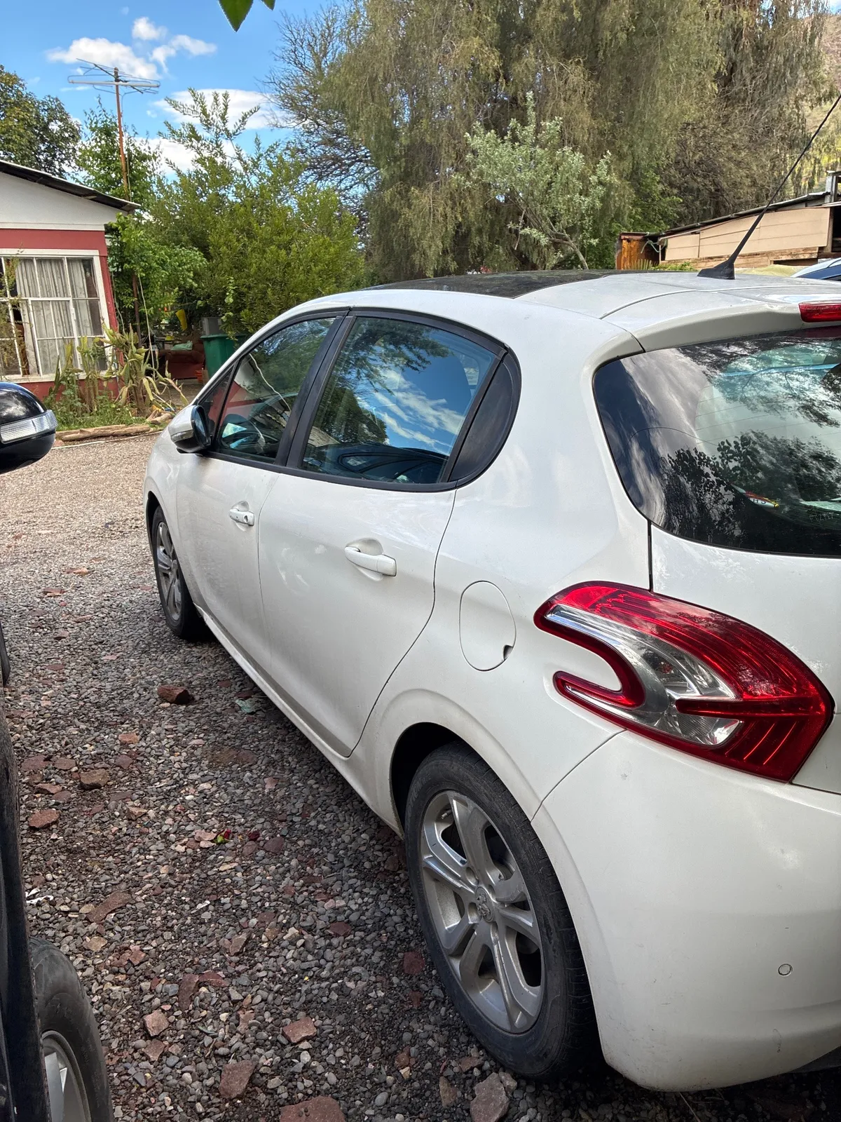 PEUGEOT 208 1.4 Active Hdi Mt Diesel año 2013