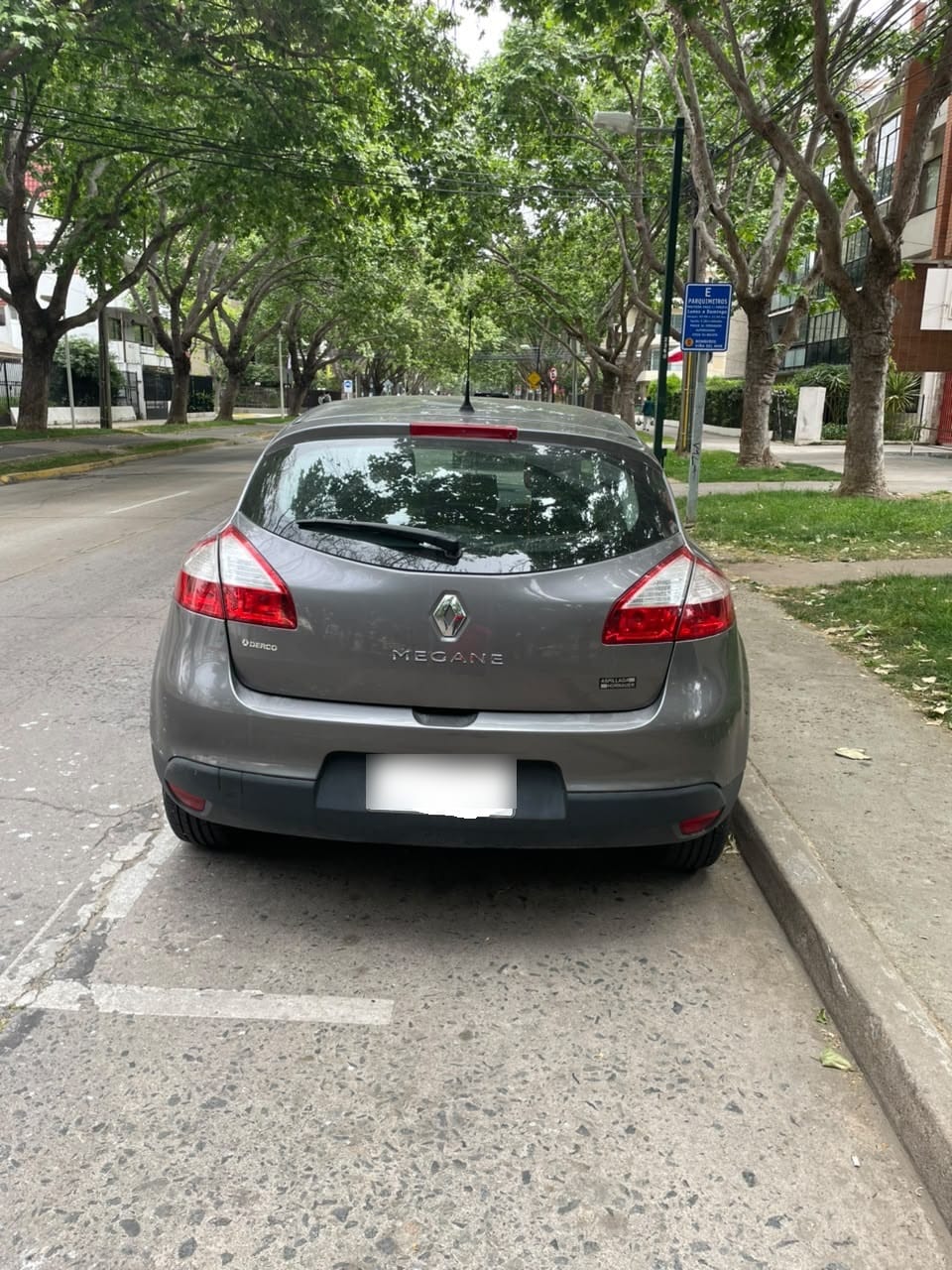 RENAULT MEGANE III 2.0 Dynamique Mt año 2012