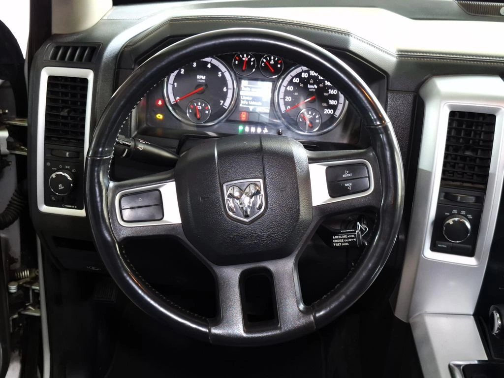 Dodge Ram 1500 4x4 5.7 año 2011