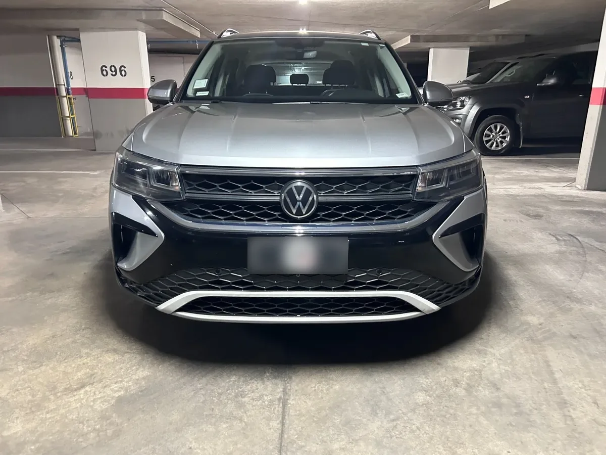 VOLKSWAGEN TAOS  año 2023