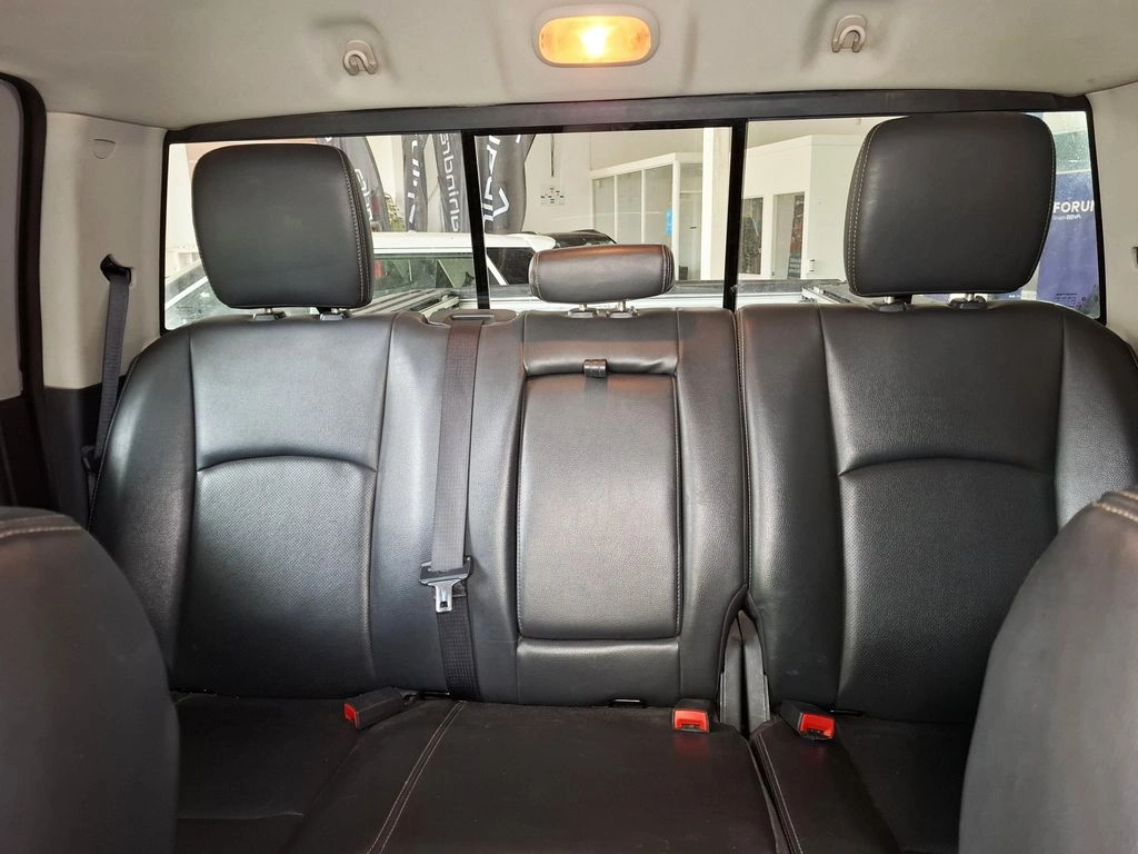 Dodge Ram 1500 4x4 5.7 año 2011