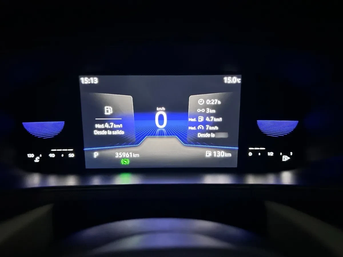 VOLKSWAGEN TAOS  año 2023