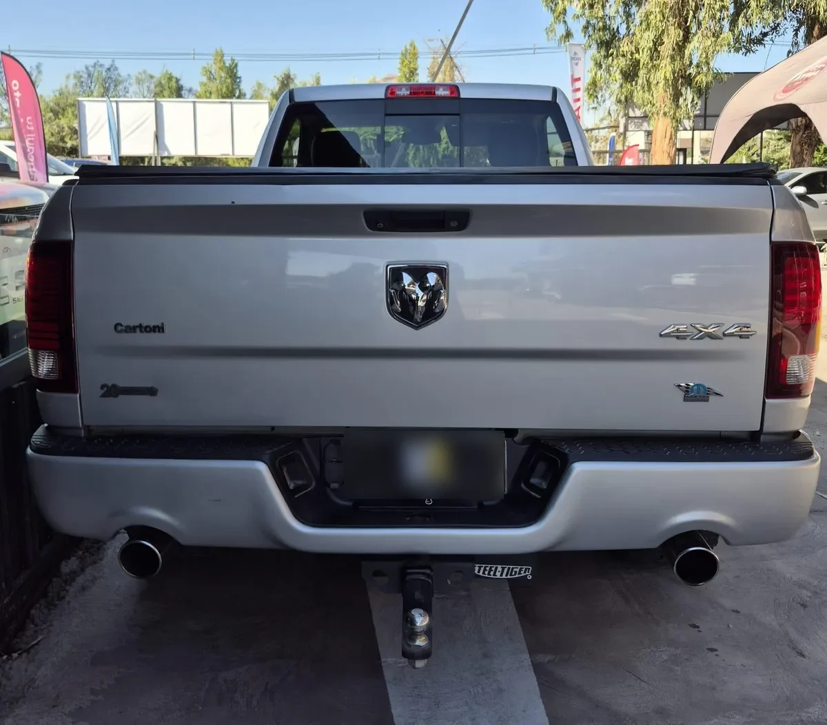 DODGE RAM 5.7 Crew Laramie 4x4 Hemi At año 2014