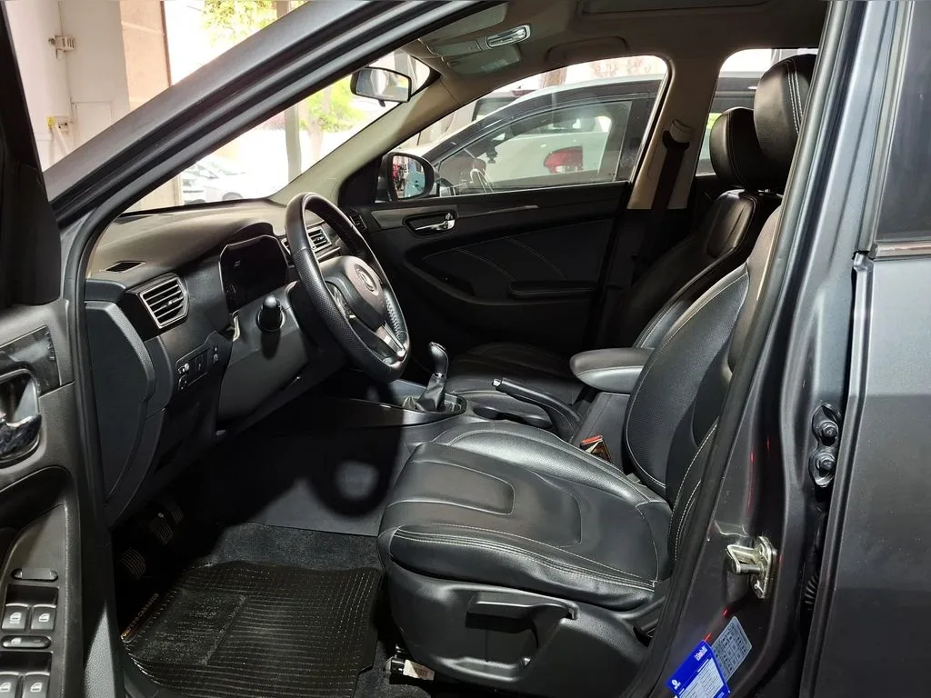 DFSK Suv 580 1.8 Comfort Mt año 2023