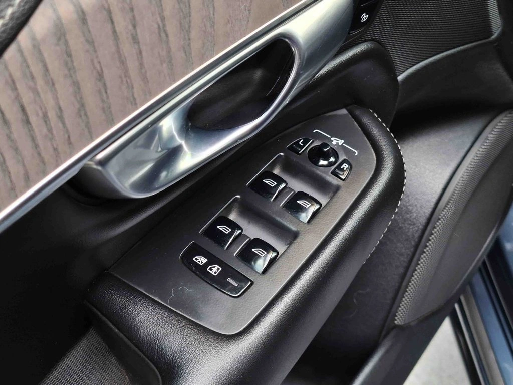 Volvo Xc90 Ii T8 4x4 2.0 Aut año 2022