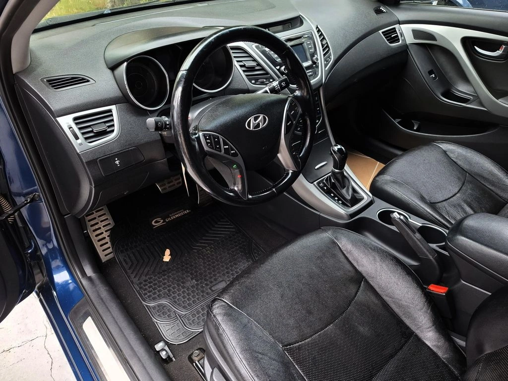 Hyundai Elantra Gls 1.8 At año 2014