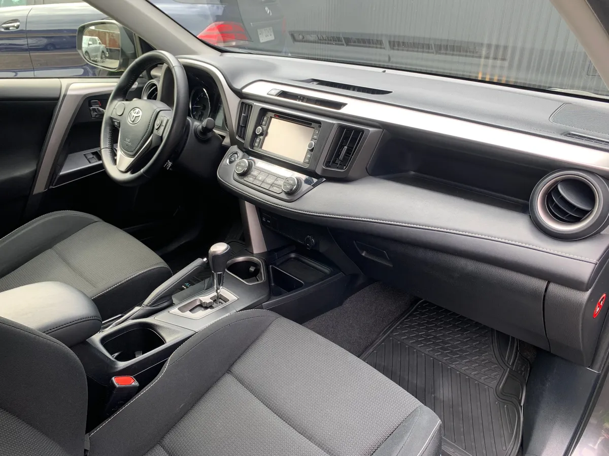 TOYOTA RAV4 2.5 Super Lujo At 4x2 año 2016