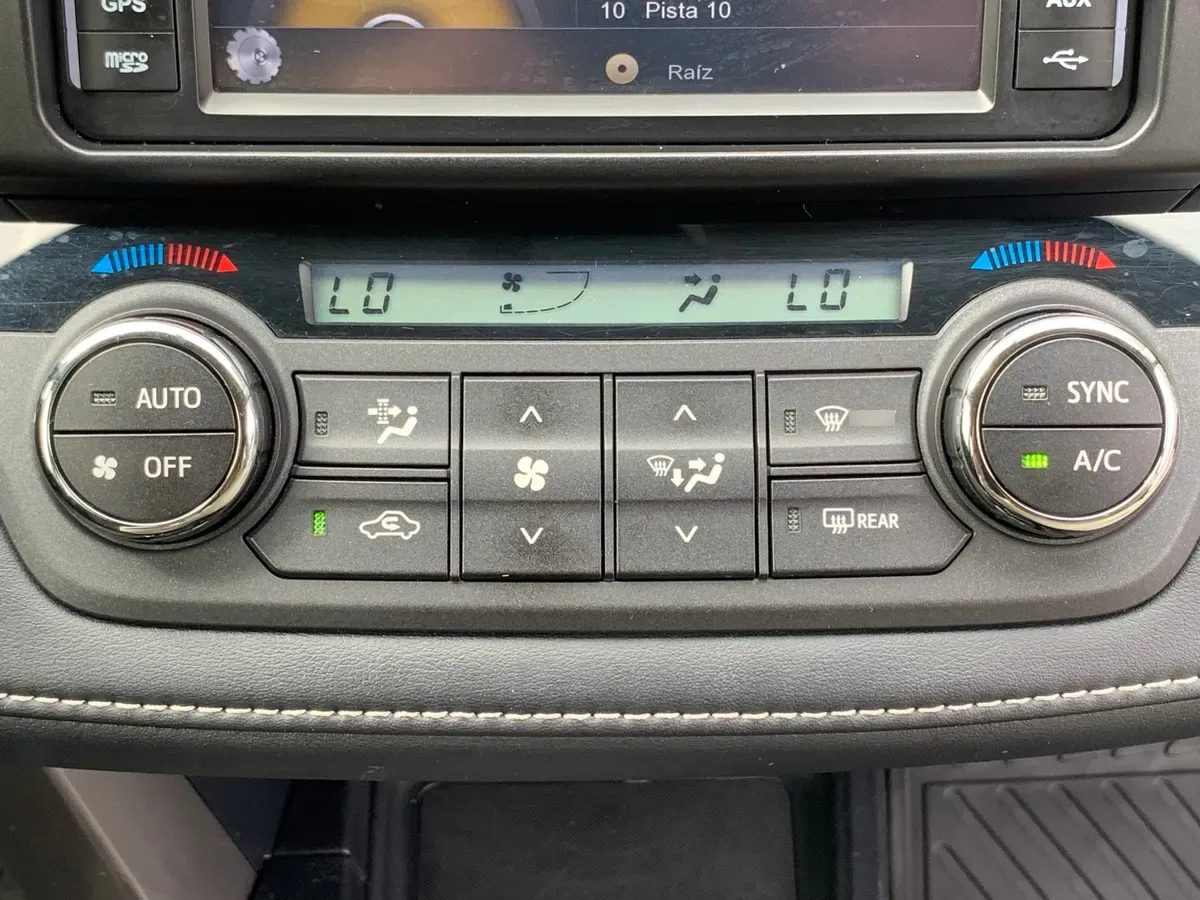 TOYOTA RAV4 2.5 Super Lujo At 4x2 año 2016