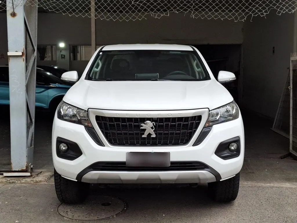 Peugeot Landtrek Blue Hdi 180 4x4 2.2 año 2023