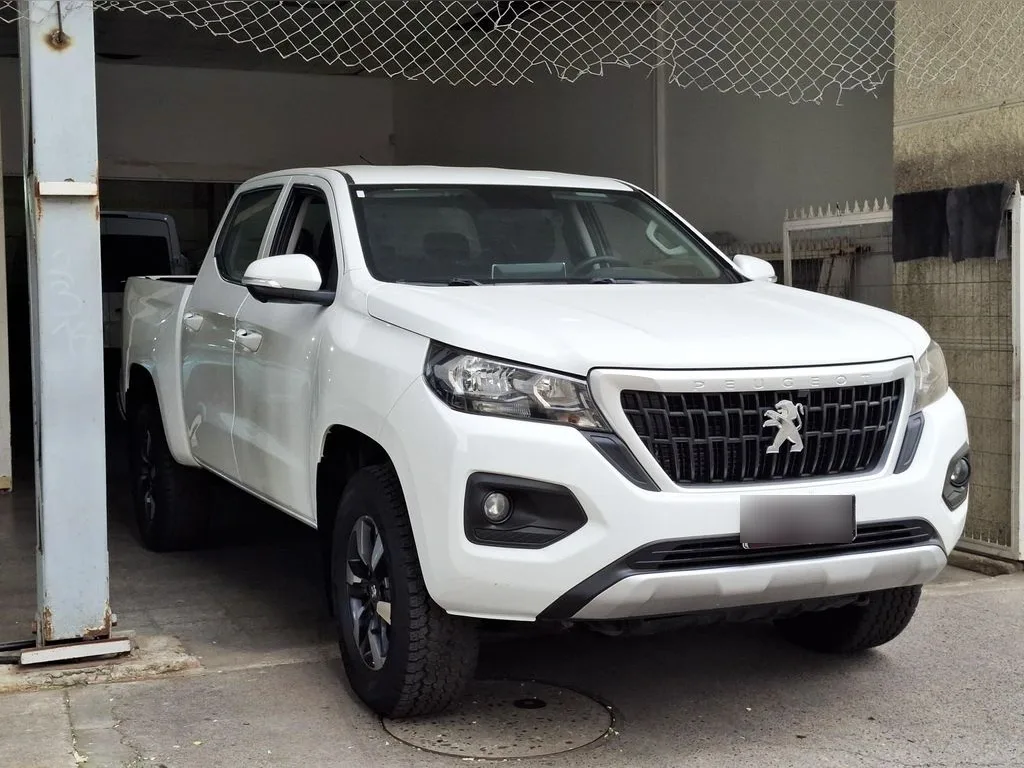 Peugeot Landtrek Blue Hdi 180 4x4 2.2 año 2023