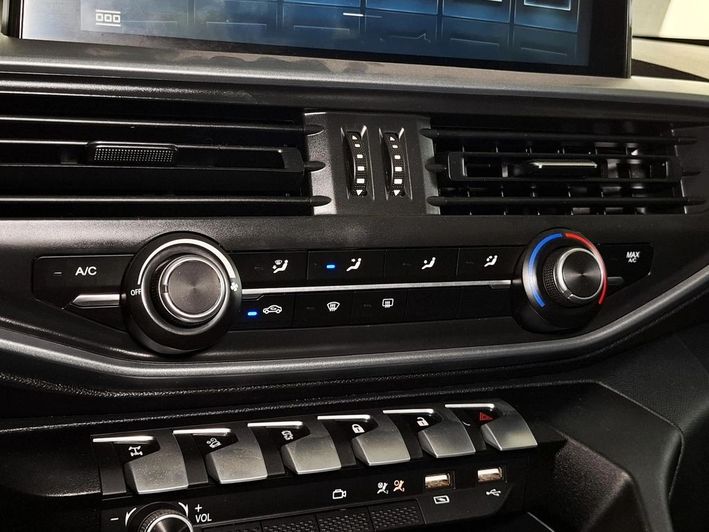 Peugeot Landtrek Blue Hdi 180 4x4 2.2 año 2023