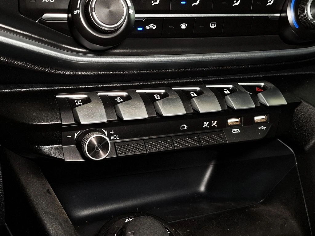 Peugeot Landtrek Blue Hdi 180 4x4 2.2 año 2023