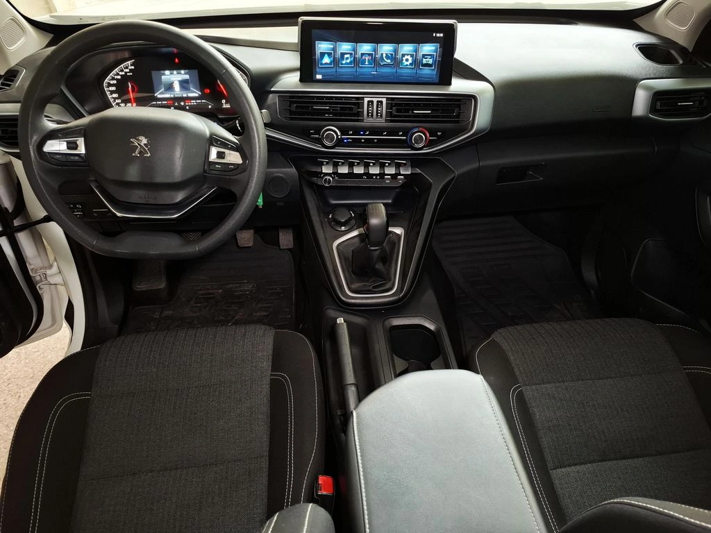 Peugeot Landtrek Blue Hdi 180 4x4 2.2 año 2023