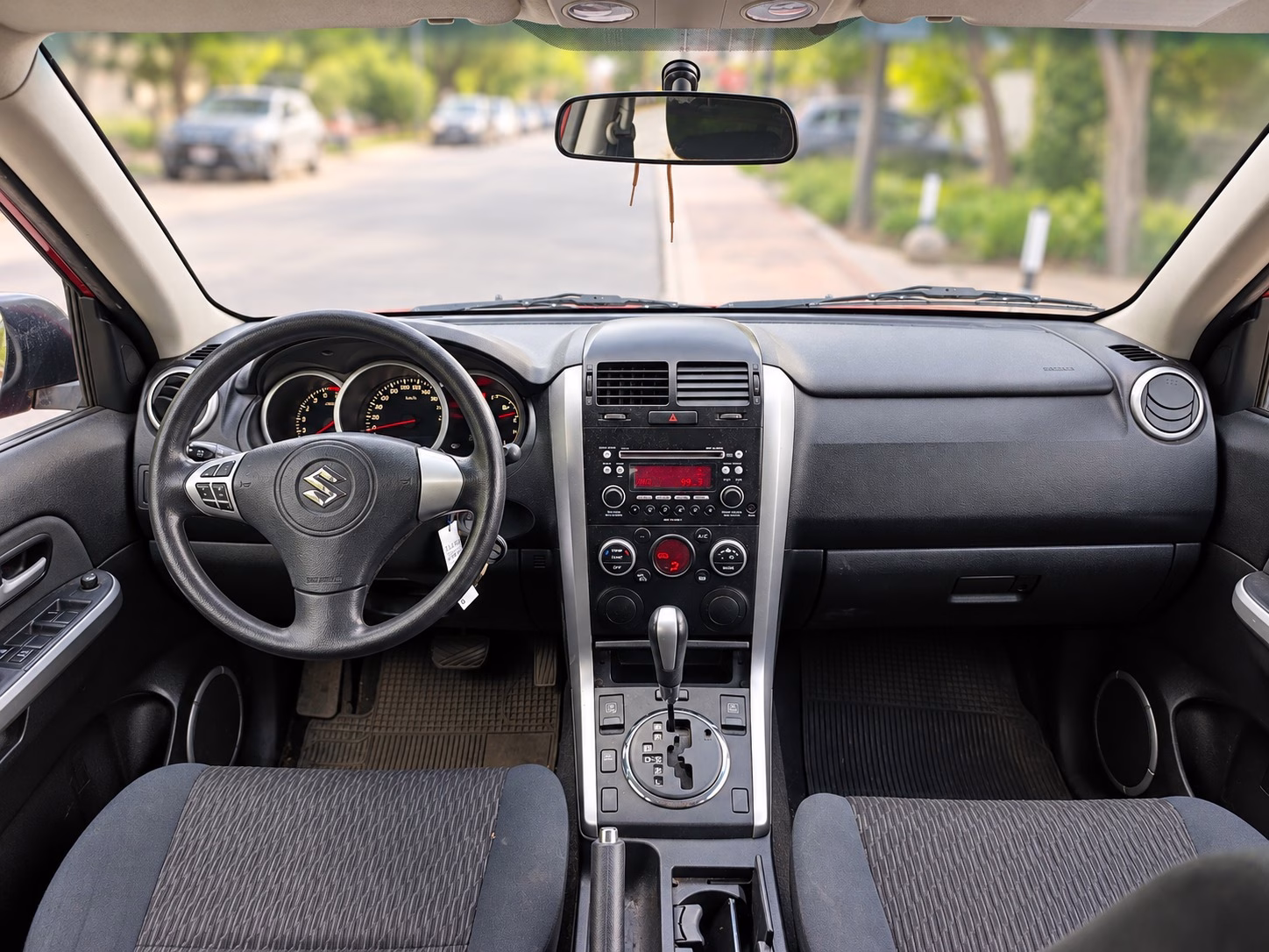 Suzuki Grand Nomade At Glx Sport año 2014