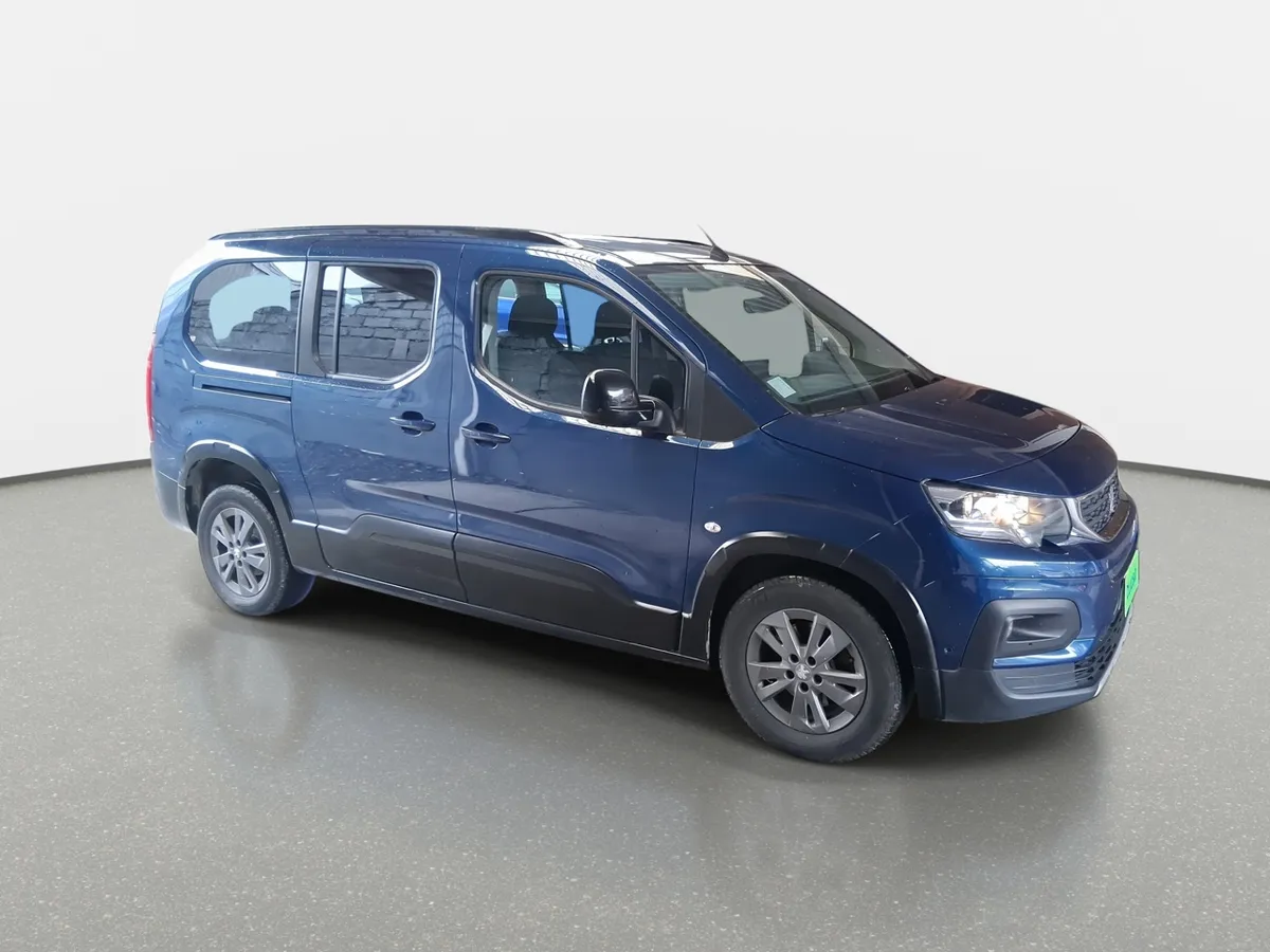 Peugeot Rifter 1.2 Allure Puretech 130hp 4x2 Eat8 5p año 2024