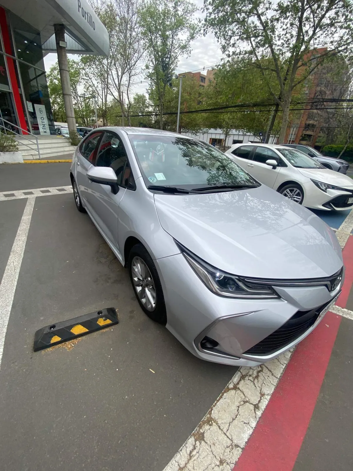 Toyota Corolla 2.0 Xei 4x2 Mt 4p año 2023