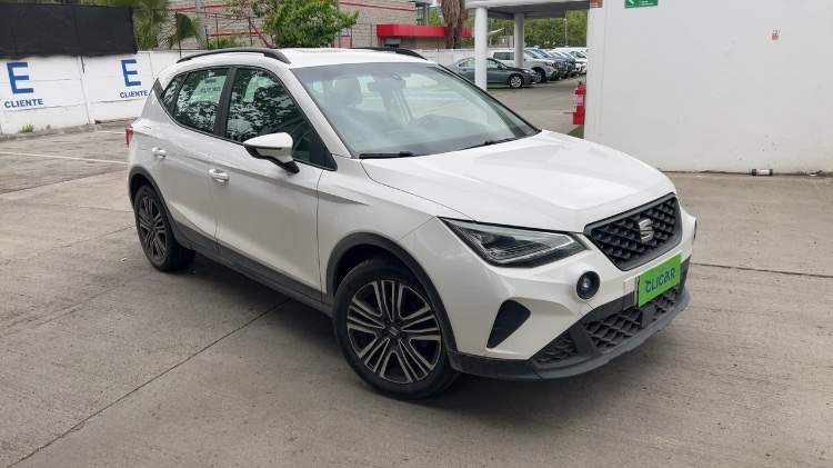 Seat Arona 1.0 Tsi Style 4x2 At 5p año 2023