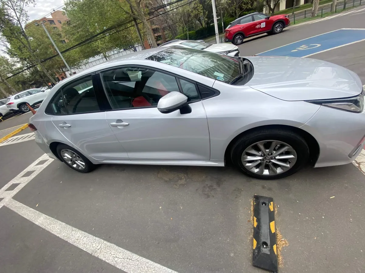 Toyota Corolla 2.0 Xei 4x2 Mt 4p año 2023