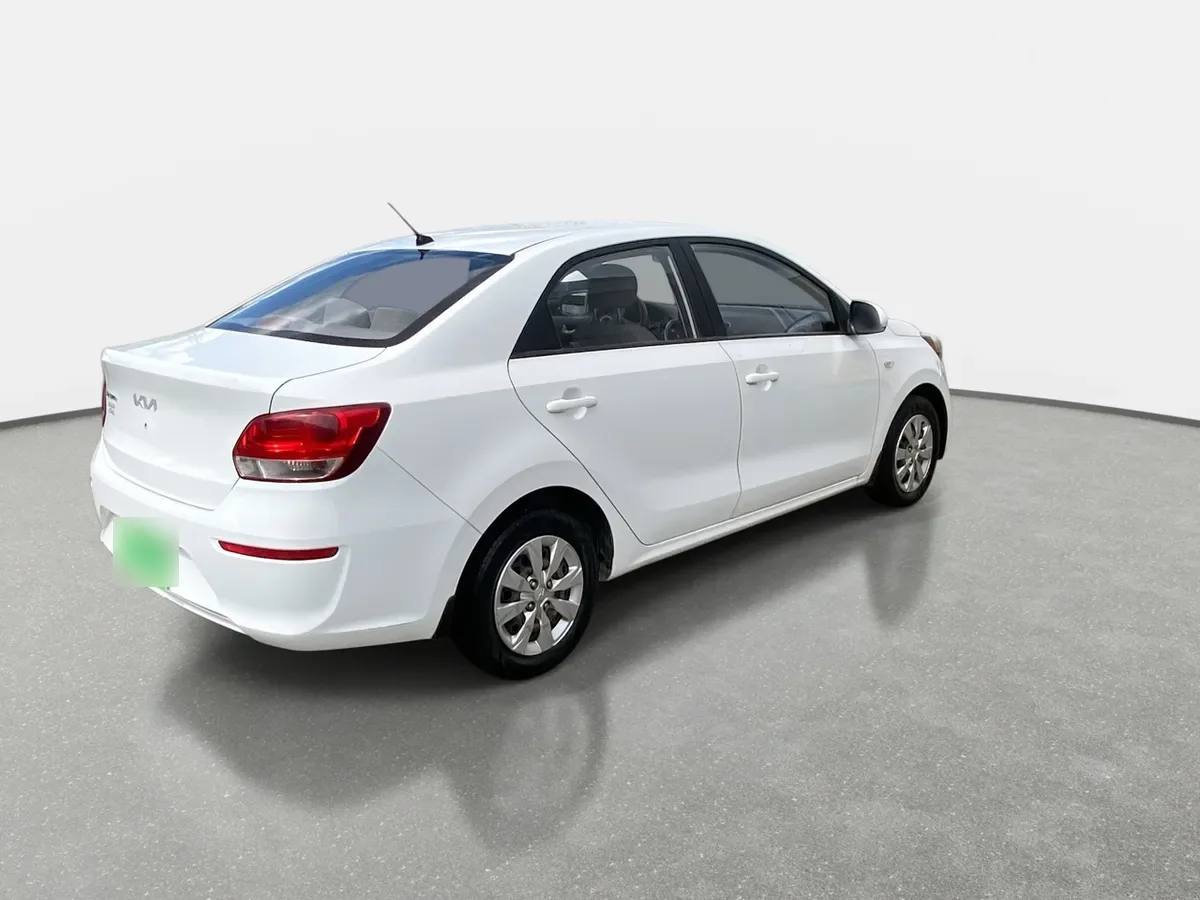 Kia Soluto 1.4 Lx 4x2 Mt 4p año 2022