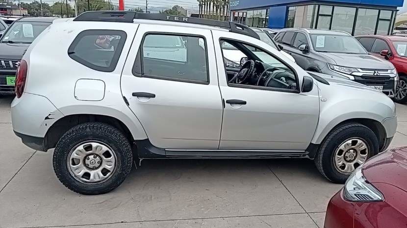 Renault Duster 1.6 Life 4x2 5mt 5p año 2018