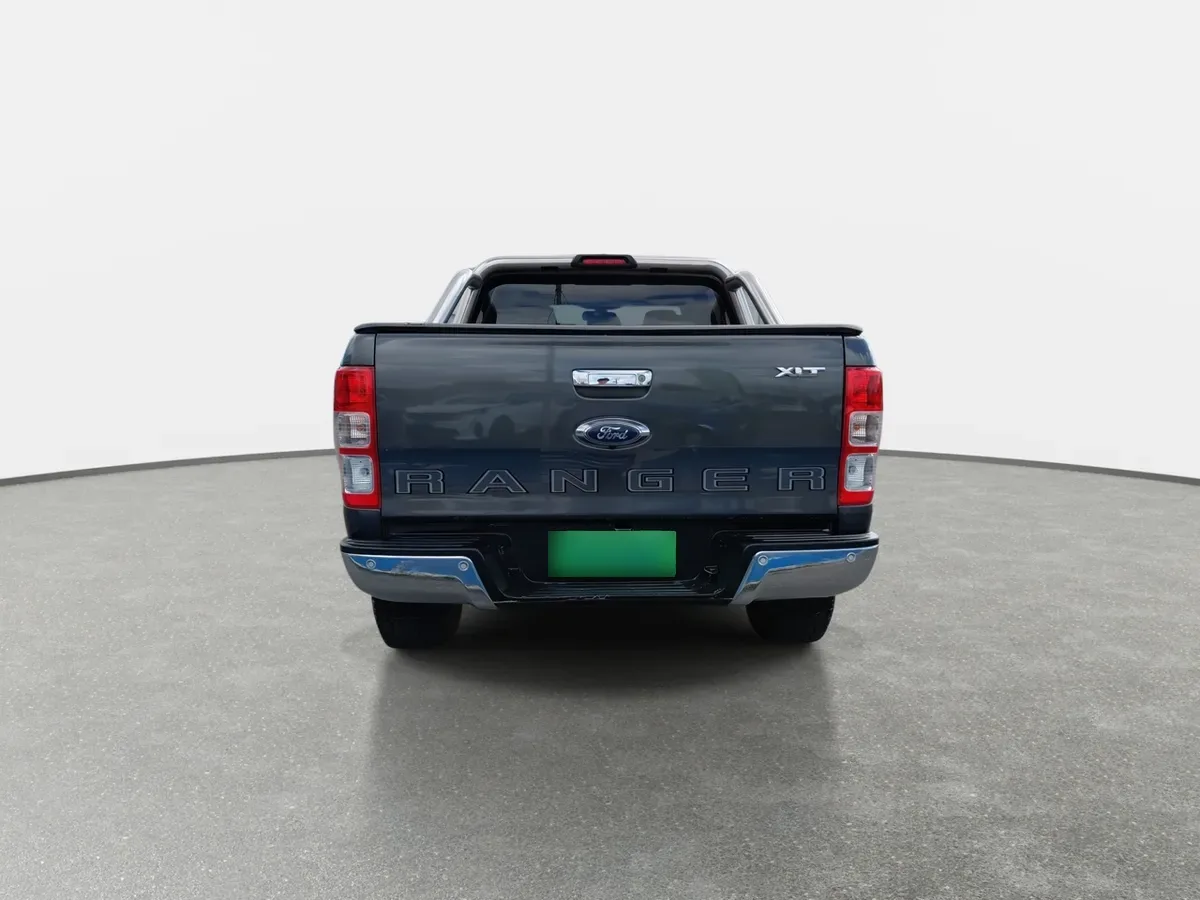 Ford Ranger 2.5 Xlt Euro 6 4x2 Dob. Cab. Mt 4p año 2023