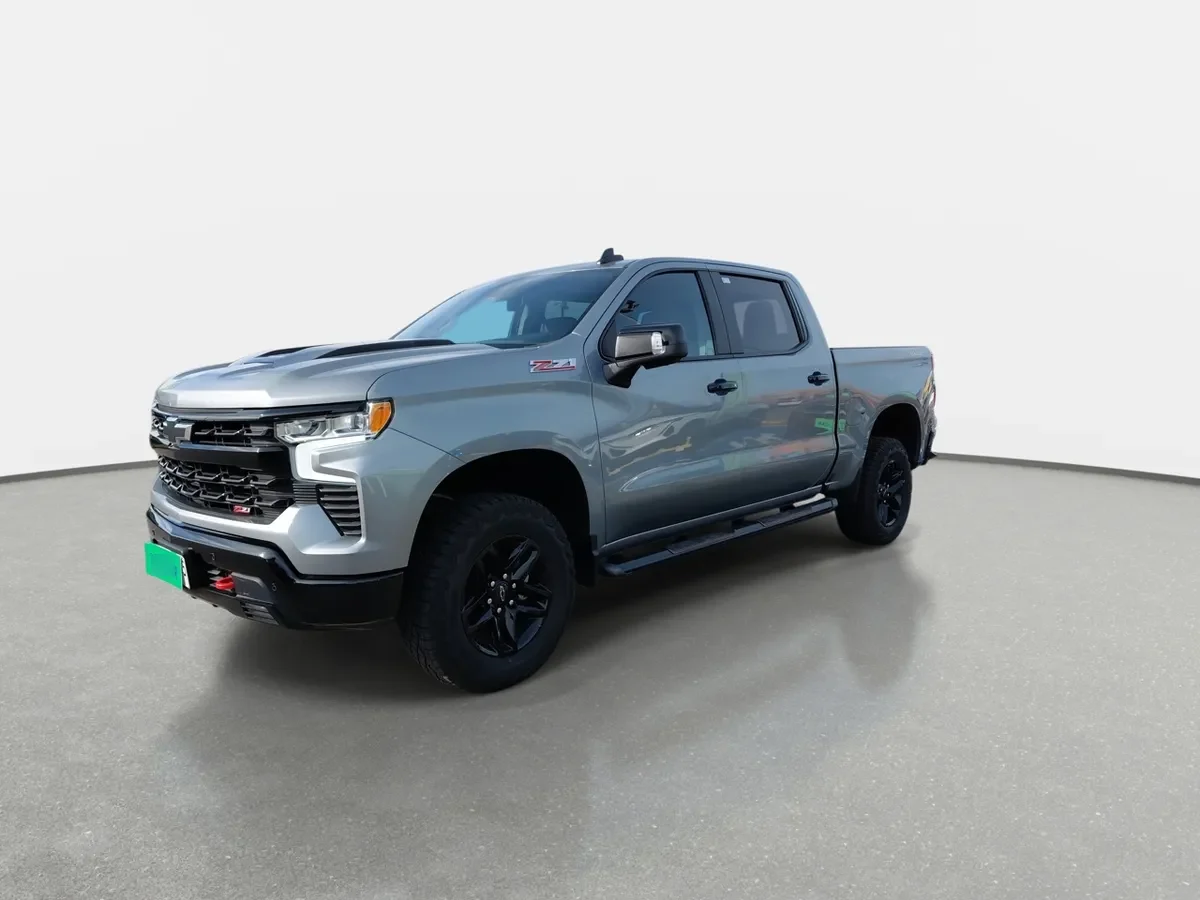 Chevrolet Silverado 5.3 Lt Trail Boss Z71 4x4 At 4p año 2026
