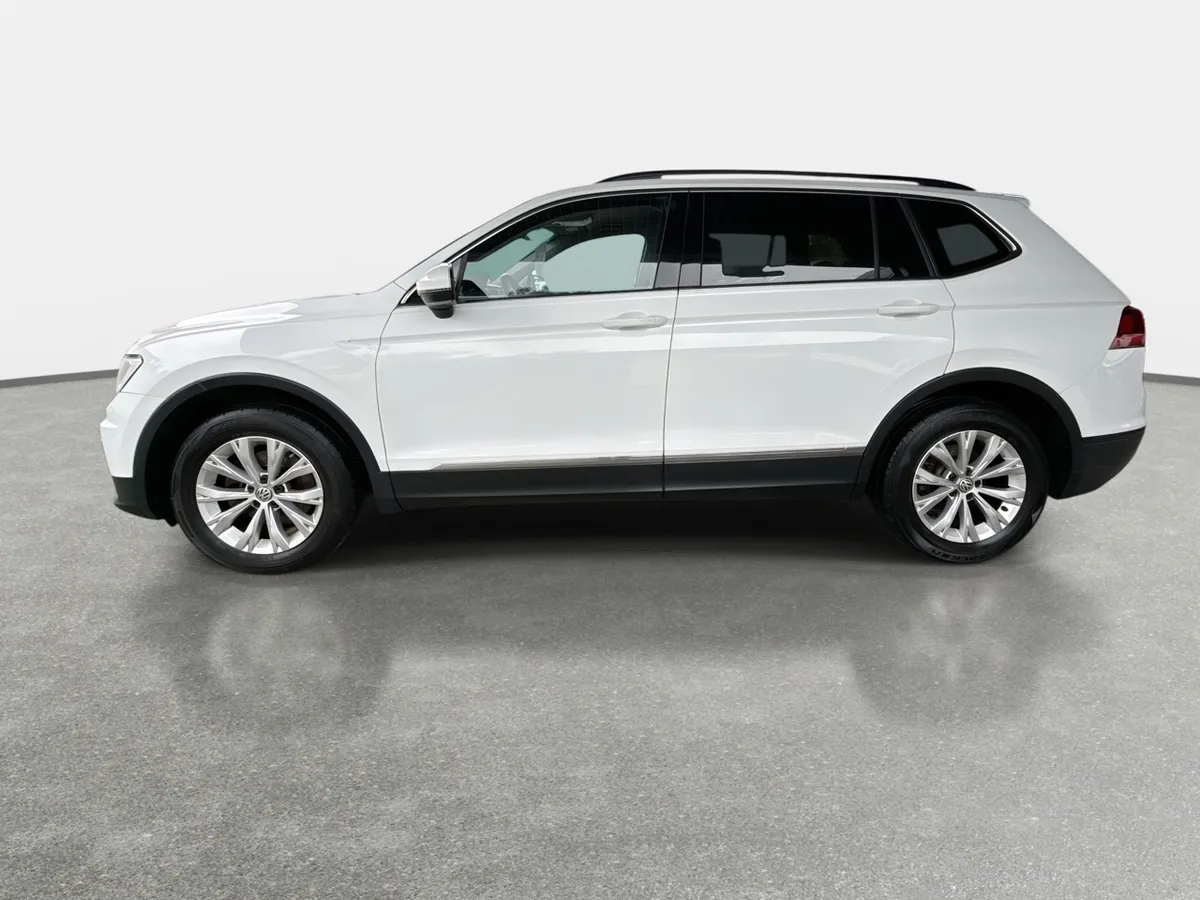 Volkswagen Tiguan 1.4 Tsi Comfortline 4x2 At 5p año 2018