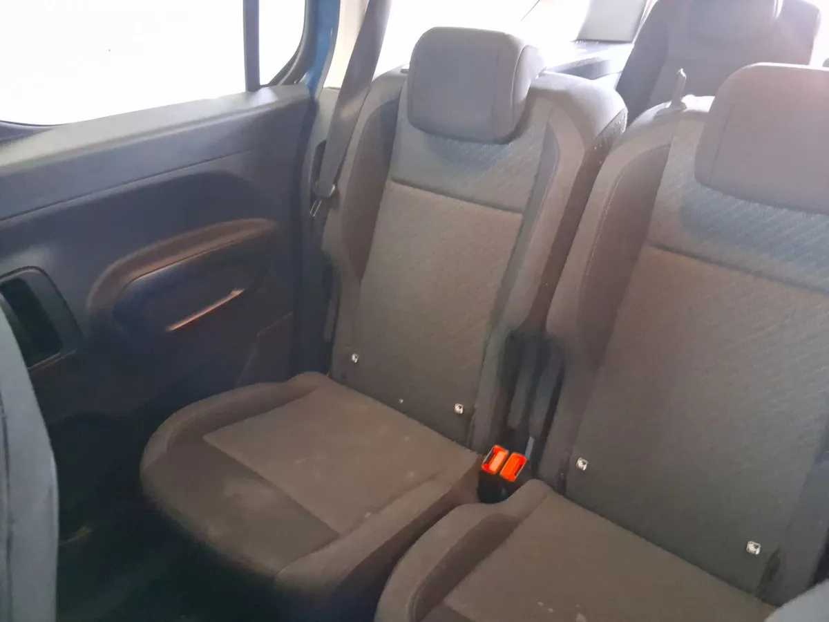 Peugeot Rifter 1.2 Allure Puretech 130hp 4x2 Eat8 5p año 2024