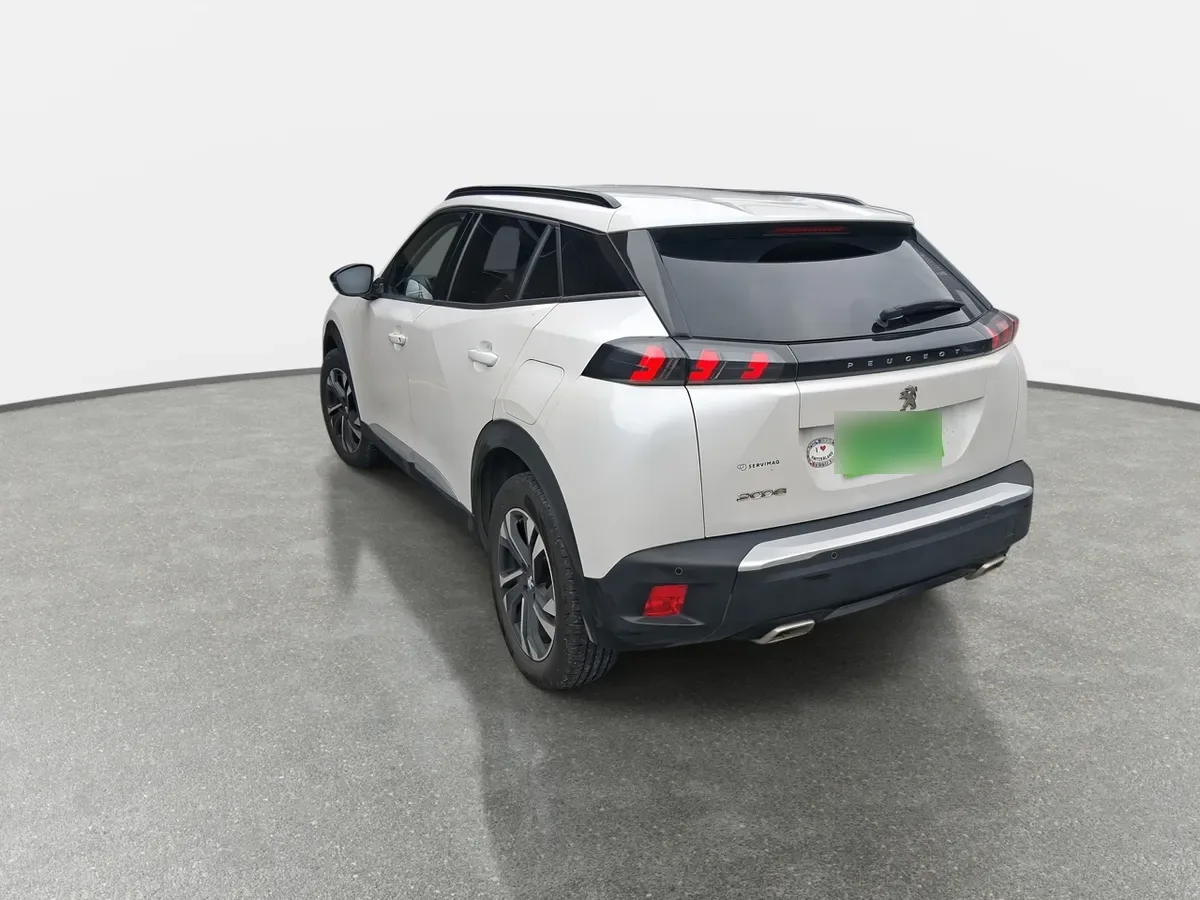 Peugeot 2008 1.2 Allure Puretech 130 4x2 At 5p año 2022