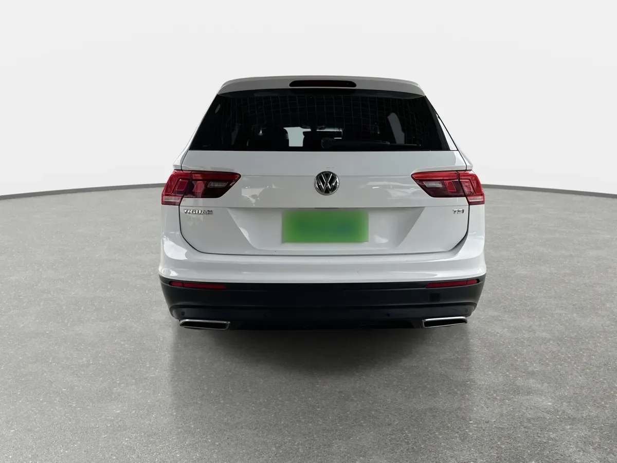 Volkswagen Tiguan 1.4 Tsi Comfortline 4x2 At 5p año 2018