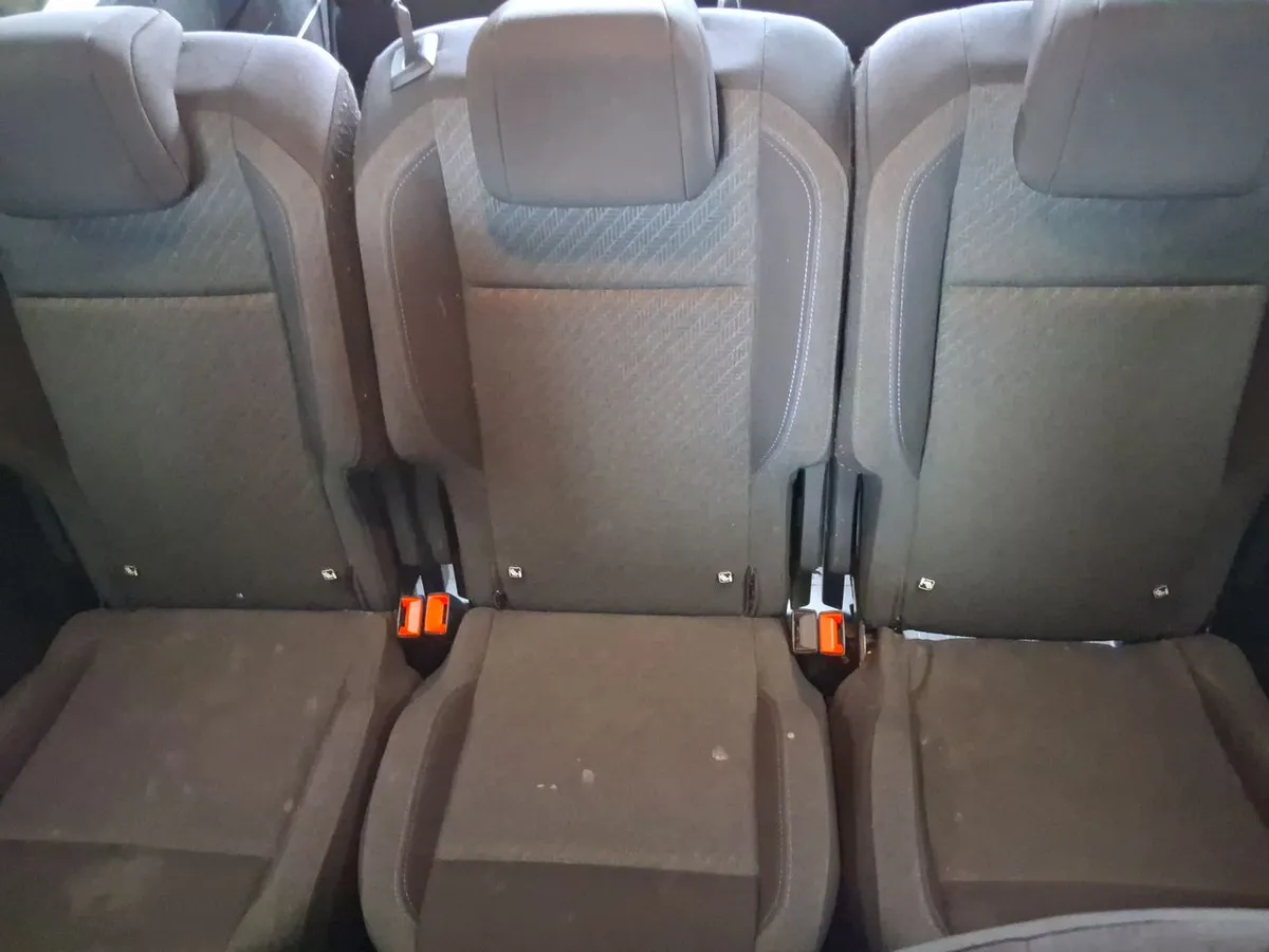 Peugeot Rifter 1.2 Allure Puretech 130hp 4x2 Eat8 5p año 2024