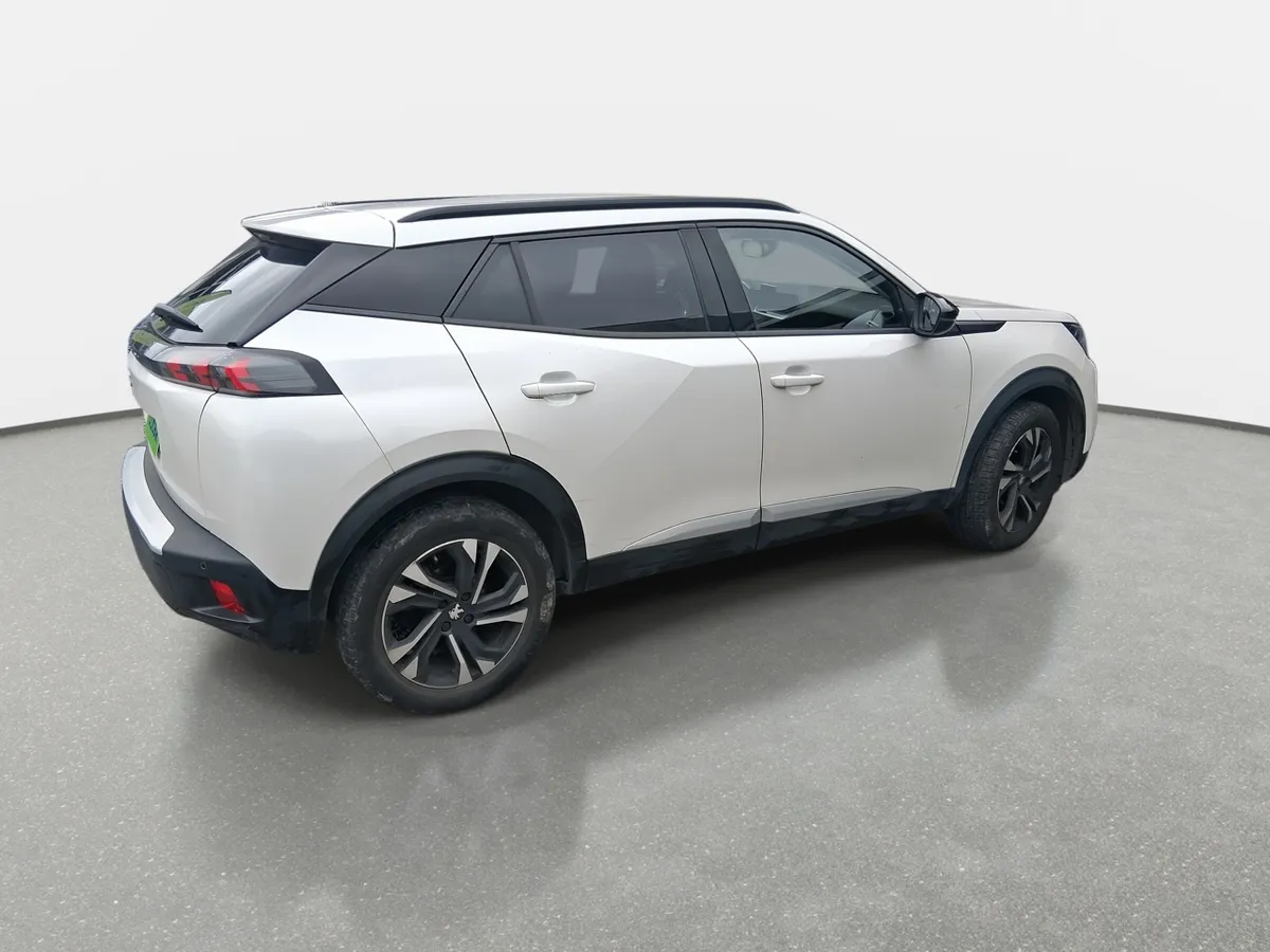 Peugeot 2008 1.2 Allure Puretech 130 4x2 At 5p año 2022