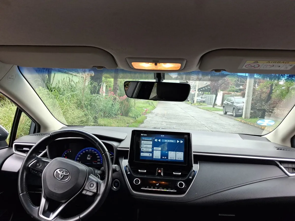 Toyota Corolla 2.0 Xei 4x2 Cvt At 4p año 2022