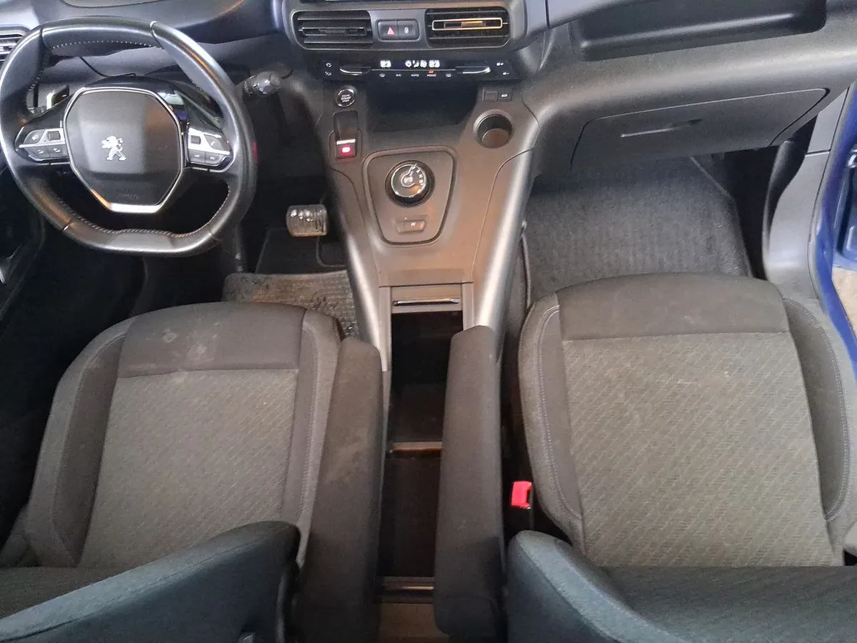 Peugeot Rifter 1.2 Allure Puretech 130hp 4x2 Eat8 5p año 2024