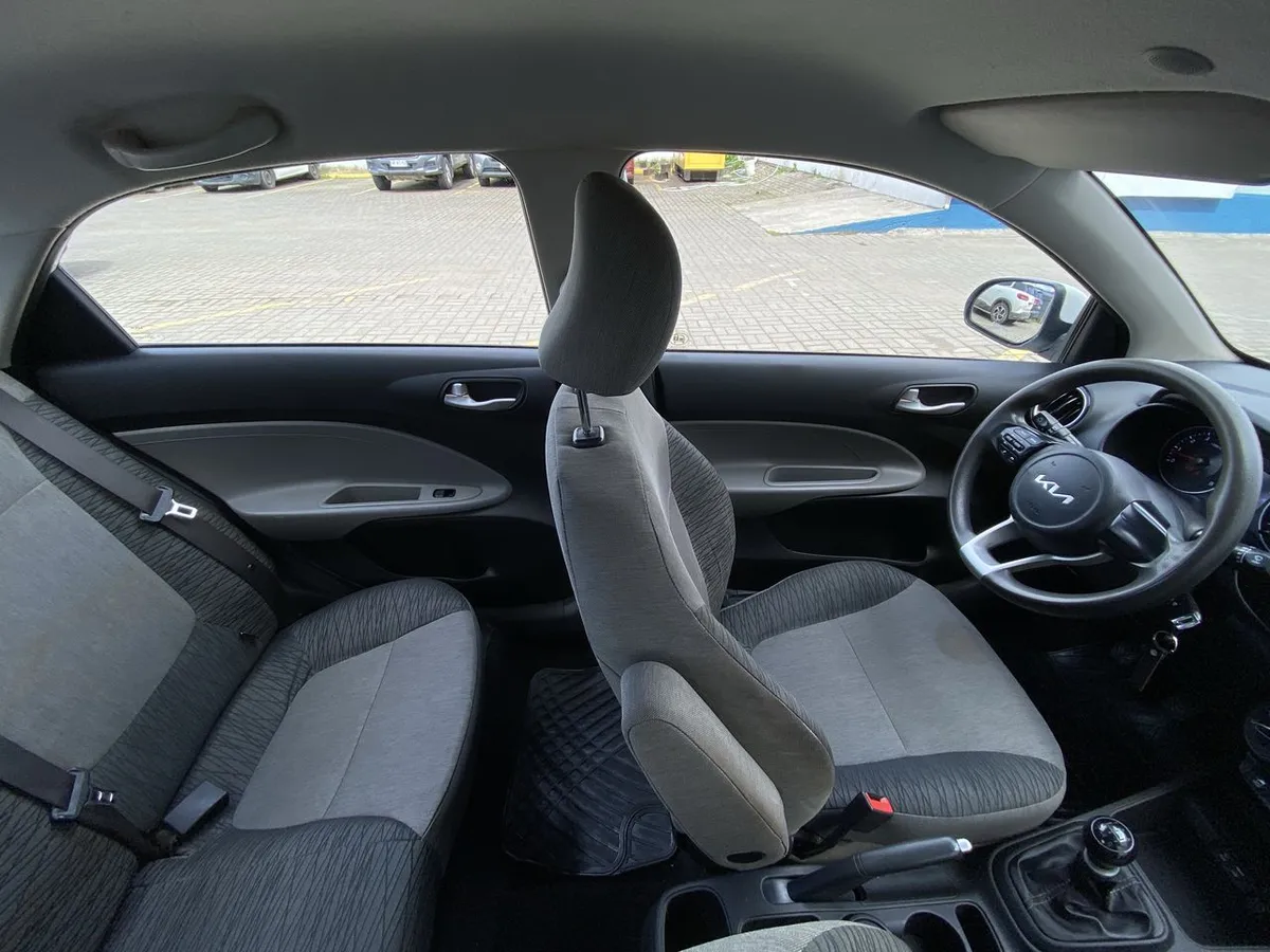 Kia Soluto 1.4 Lx 4x2 Mt 4p año 2022