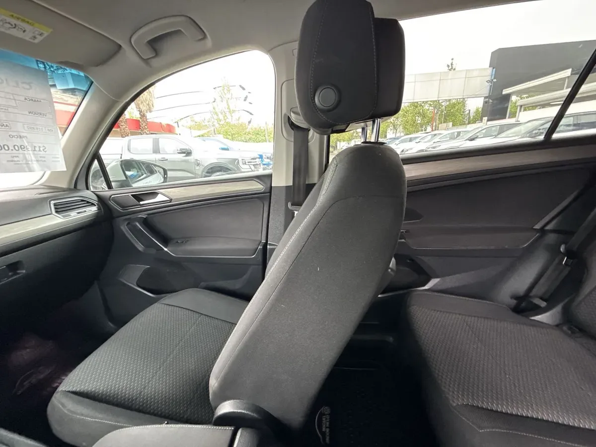 Volkswagen Tiguan 1.4 Tsi Comfortline 4x2 At 5p año 2018