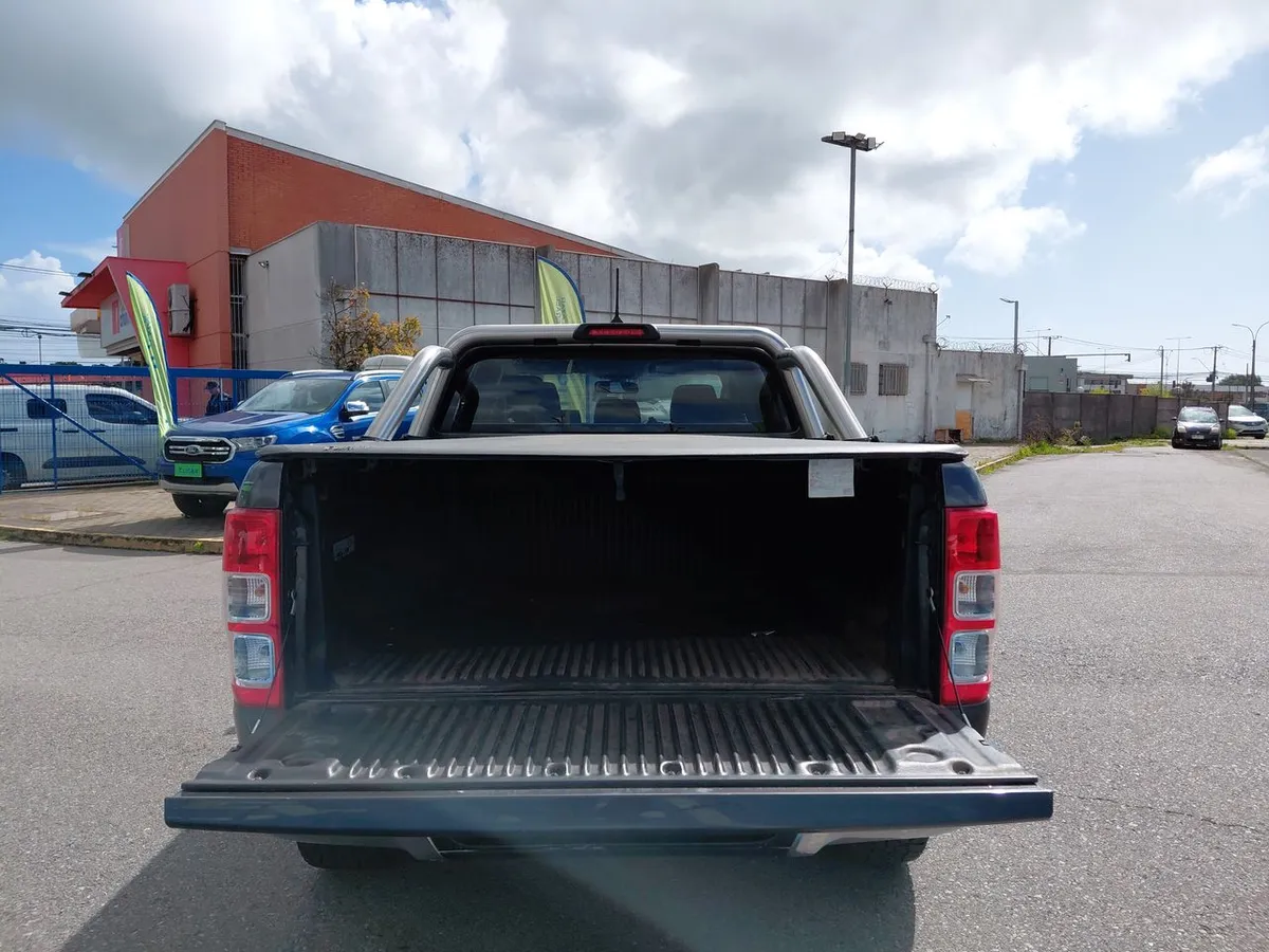 Ford Ranger 2.5 Xlt Euro 6 4x2 Dob. Cab. Mt 4p año 2023
