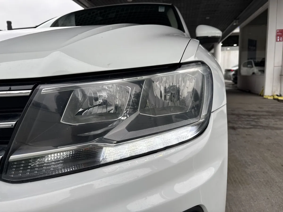 Volkswagen Tiguan 1.4 Tsi Comfortline 4x2 At 5p año 2018