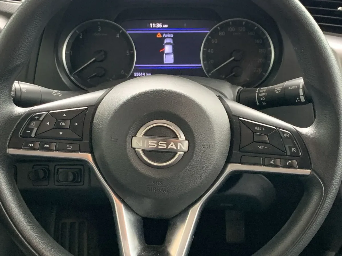 Nissan Navara 2.3d Xe Diesel 4x2 Dob.cab. Mt 4p año 2024