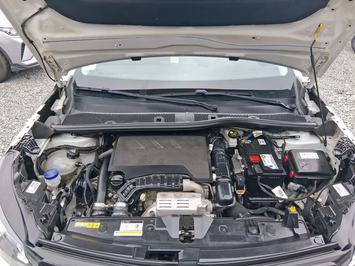 Peugeot 2008 1.2 Allure Puretech 130 4x2 At 5p año 2022
