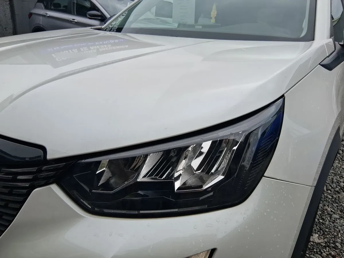 Peugeot 2008 1.2 Allure Puretech 130 4x2 At 5p año 2022