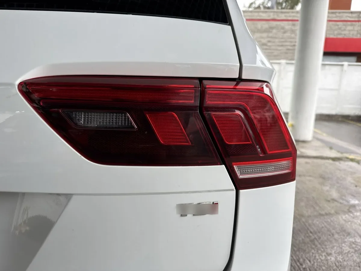 Volkswagen Tiguan 1.4 Tsi Comfortline 4x2 At 5p año 2018