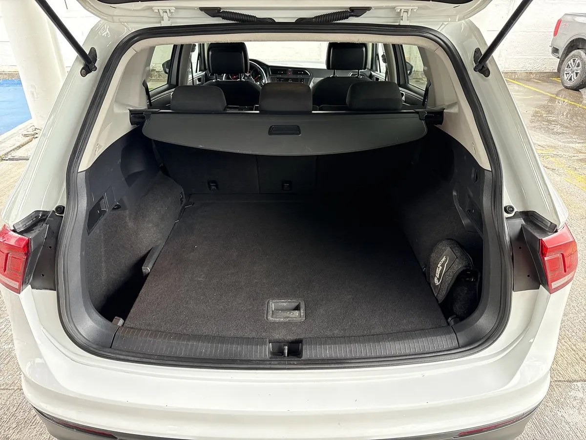 Volkswagen Tiguan 1.4 Tsi Comfortline 4x2 At 5p año 2018