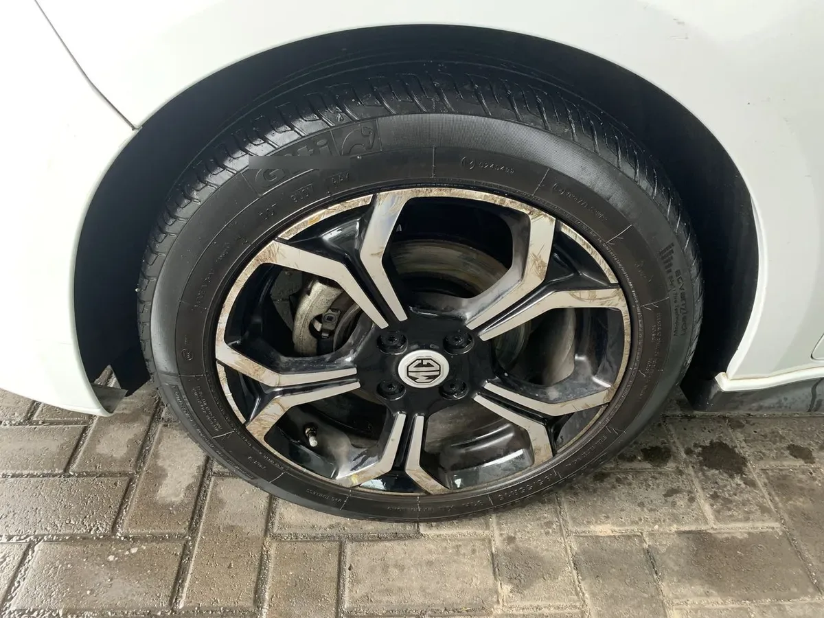 MG 3 1.5 Comfort 4x2 Hb Mt 5p año 2021